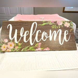 NWT “Welcome” Sign in White, Brown, Pink and Green